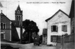 Saint-Baudille de-la-Tour, place de l'église, 1908, p188 de L'Isère les 533 communes - Gaymard photo Lacnieu