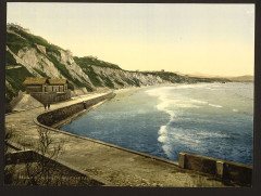 Carte postale ancienne The Spanish coast, Biarritz, Pyrenees, France-LCCN2001698619
                                                                     à Biarritz
                                