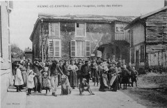 Vienne le chateau usine Fougères 100583
