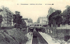 Vincennes - Interieur de la gare