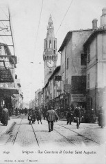 Avignon tramway rue Carreterie