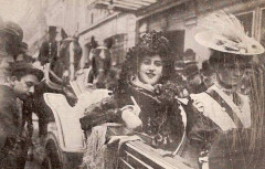 Concepcion Ledesma en voiture