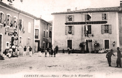 Céreste Place de la République