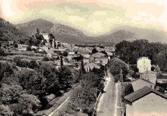 Beaumes entrée du village