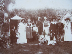 La troupe d'une heure au chateau d'etupes -
													84 Vaucluse
												