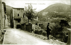 Rustrel Grand Rue -
													84 Vaucluse
												