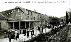 Sablet le Casino arrivée de la route de Carpentras -
													84 Vaucluse
												