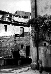 Saint-Didier fontaine du château