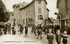 Saint-Saturnin-d'Apt arrivée du courrier -
													84 Vaucluse
												