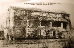 Abadié de Saint-Etienne-les-Orgues ancien cellier de l'abbaye de Lure -
													France
												