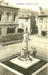 Espalion - Monument aux morts 2 -
													12 Aveyron
												