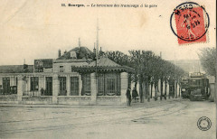 Nouvelles Galeries 60 - Bourges - Le terminus des tramways à la Gare -
													18 Cher
												