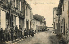 Anglade - bourg -
													33 Gironde
												