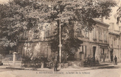 Arveyres - bourg 2