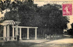 Audenge - entrée château Descas -
													33 Gironde
												