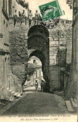 Bourg - Porte du port (2)