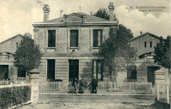 Eysines - école des filles -
													33 Gironde
												