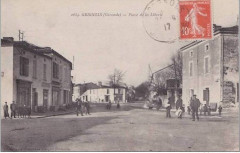 Grignols - Place de la Liberté 1