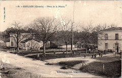 Guillos - Place de la Mairie 2