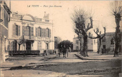 La Teste-de-Buch - place Jean Hameau
