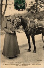 Paris Les femmes cocher Mlle Vilain Transport