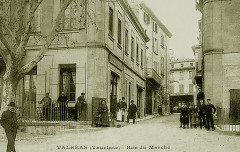 Valréas rue du Marché