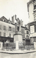 L2864 - Lagny-sur-Marne - Statue Jeanne d'Arc