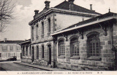 Lesparre - Mairie et écoles