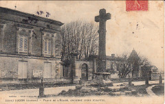 Lugon - Place de l'église
