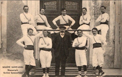 Monségur - Gymnastes -
													33 Gironde
												