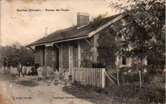 Roaillan - Bureau de la Poste b