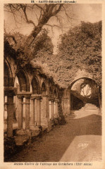Saint-Emilion cloître des Cordeliers 5
