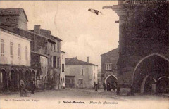 Saint-Macaire - place Marcadieu 4