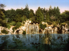 Bois de Boulogne - La cascade à Paris 16e