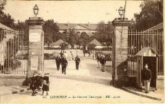 Libourne Caserne Lamarque L'entrée 5