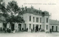 Saint-Mariens - gare façade extérieure 1
