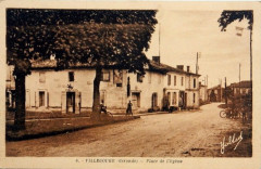 Villegouge - Place de l'église 1 -
													33 Gironde
												