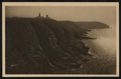 Plévenon - Cap Fréhel douves et sémaphore à Plévenon