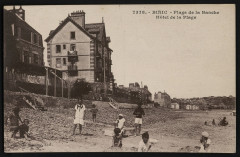 Binic - Plage de la Banche et Hôtel de la plage à Binic-Étables-sur-Mer