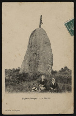 Bégard - Menhir à Bégard