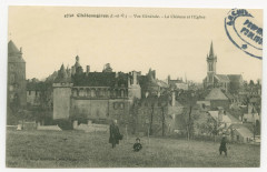 4750 Châteaugiron (I.-et-V.) - Vue Generale. - Le Château et l'Eglise.