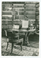 52. Chateau De Combourg (I.-et-V.). Bibliothèque.