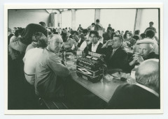 Assemblée de la Bouèze - Combourg (35) - 4 juin 1989 - Le repas.