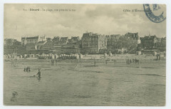 814 - Dinard - La plage, vue prise de la mer.