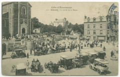 572 - Dinard - La sortie de la Messe.