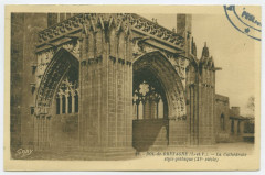 22. - Dol-de-Bretagne (I.-et-V.). - La Cathédrale style gothique (XVe siècle).