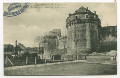 78 - Fougeres - Le Château. Les deux Tours demi-rondes.