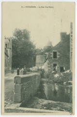 87. - Fougeres. - La Rue Fos Kéraly.