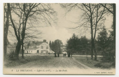 3710. Liflré (I.-et-V.) - Carrefour de  l'Araignée. - Les Rochers sous bois.