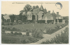 4435. Pleugueneuc (I.-et-V.). - Château de la Bourbansais.- Façade ouest et jardins.